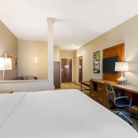 Comfort Inn & Suites Βαλντόστα Εξωτερικό φωτογραφία