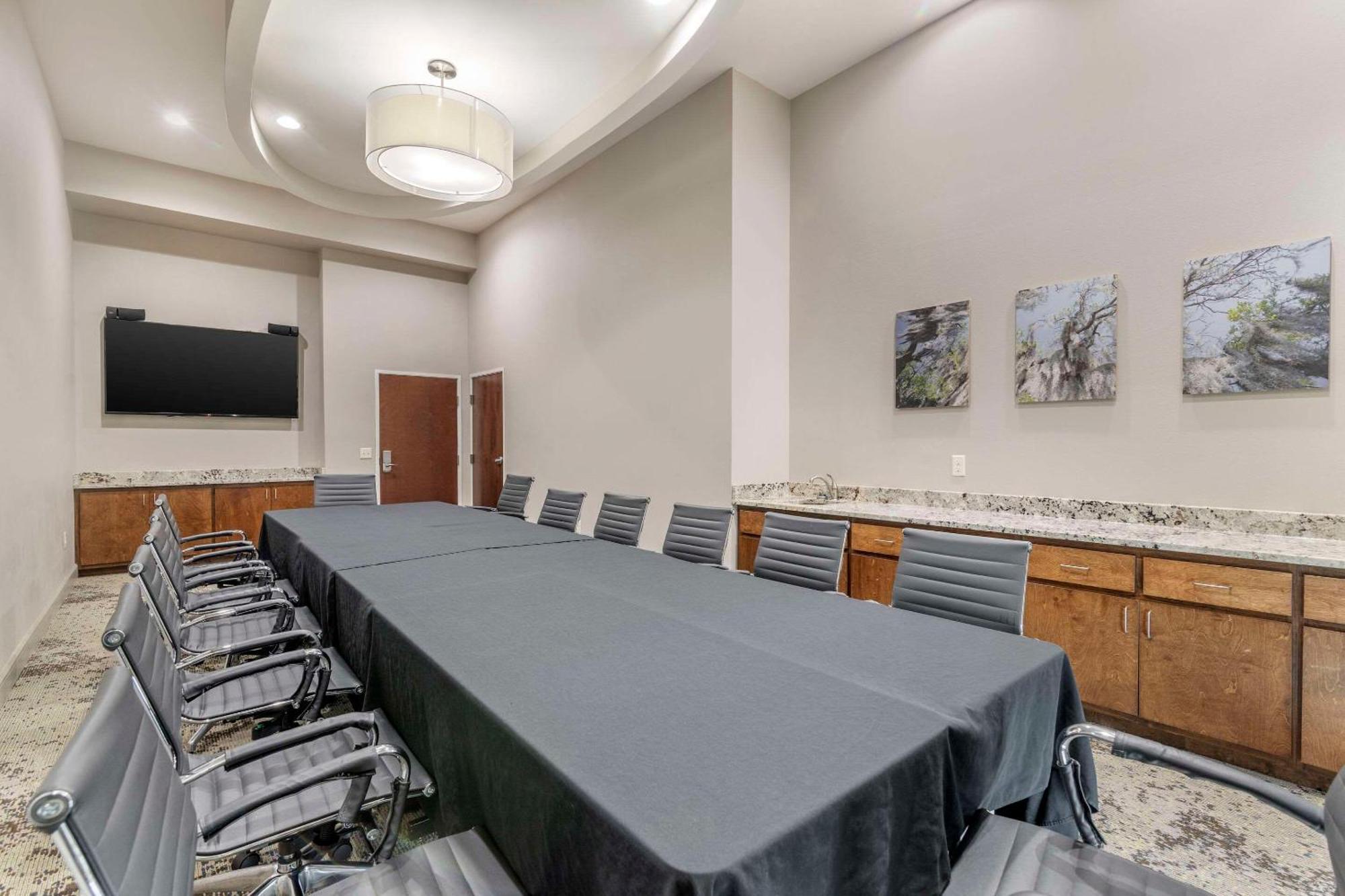 Comfort Inn & Suites Βαλντόστα Εξωτερικό φωτογραφία